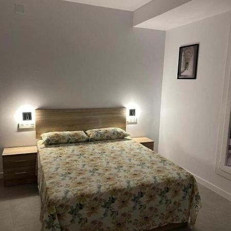 Estupendo Piso A 5 Min De La Estacion De Bus Y Tren Maria Zambrano Apartment Malaga Luaran gambar