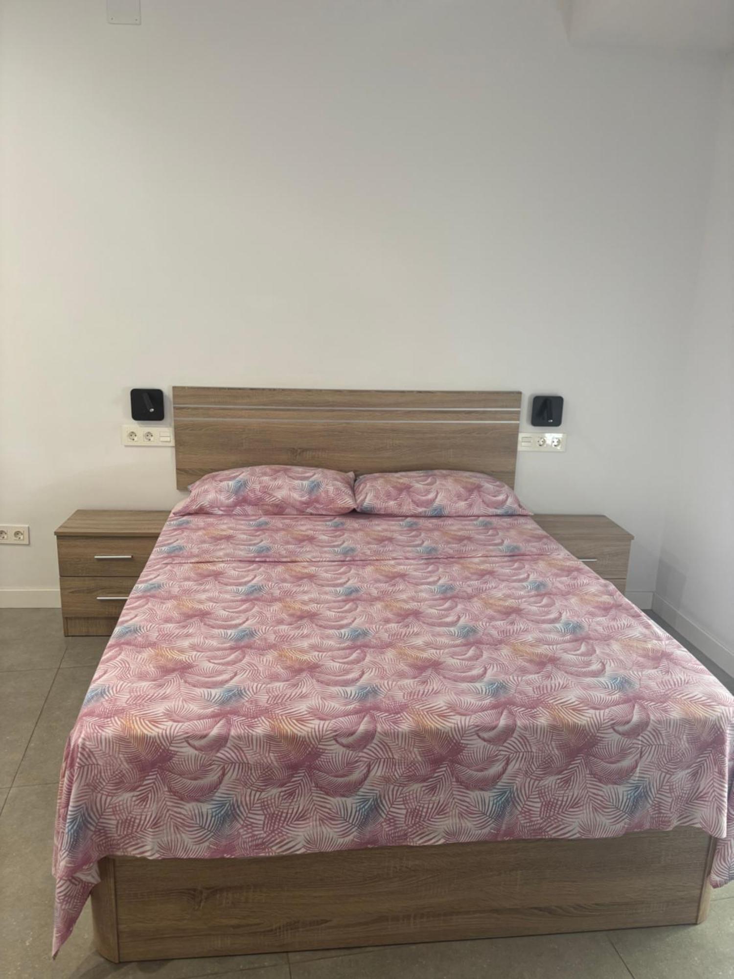 Estupendo Piso A 5 Min De La Estacion De Bus Y Tren Maria Zambrano Apartment Malaga Luaran gambar